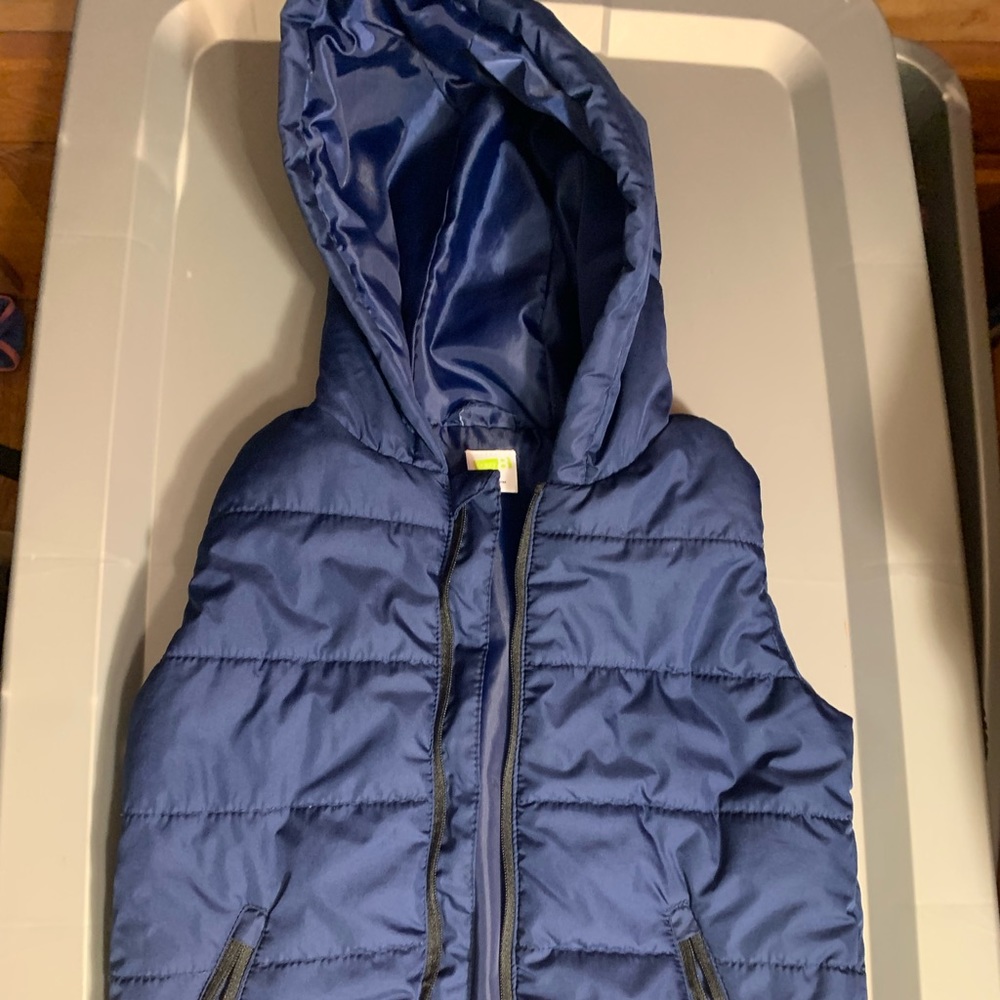 Crazy 8 hooded vest size 3T